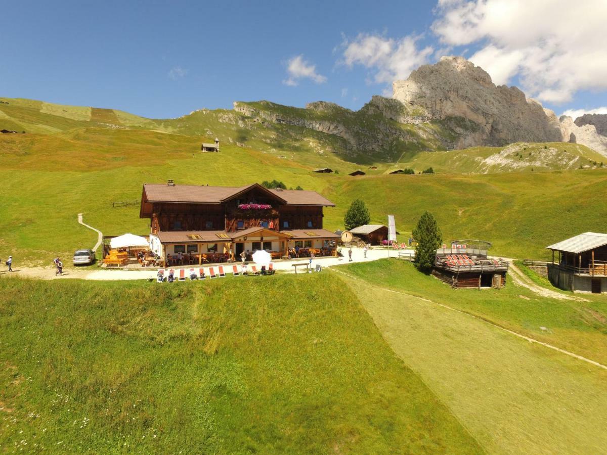 Santa Cristina Val Gardena Rifugio Fermeda Hutteゲストハウス エクステリア 写真