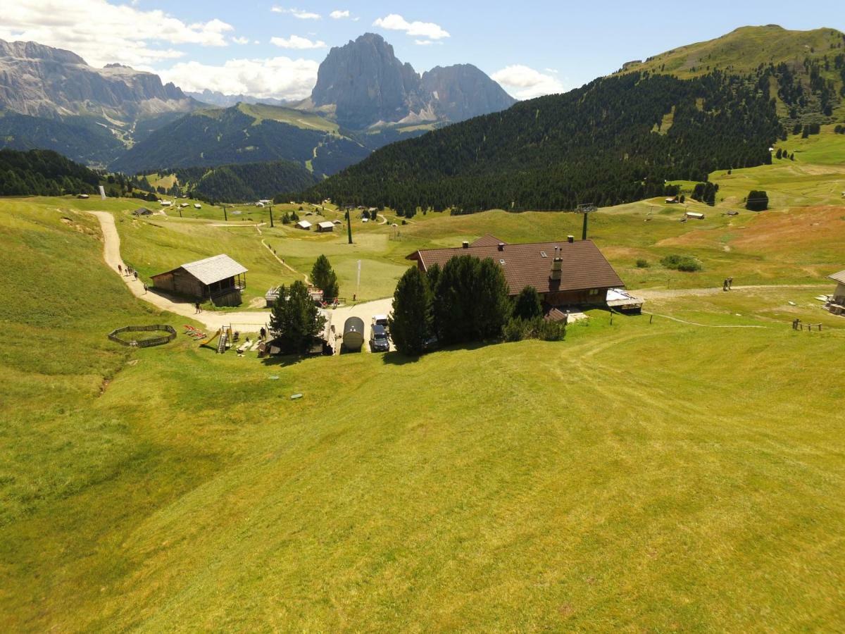 Santa Cristina Val Gardena Rifugio Fermeda Hutteゲストハウス エクステリア 写真